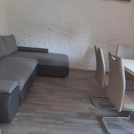 Ani Apartment